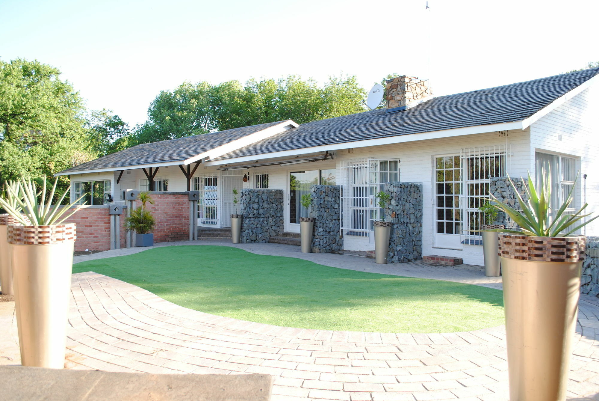 B And B Sandton Bed and Breakfast Johannesburgo Exterior foto